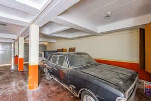 Image 31 - 914998