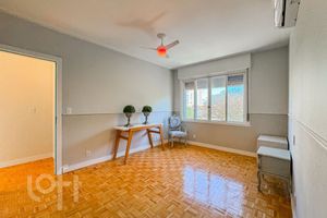 Image 11 - 914998