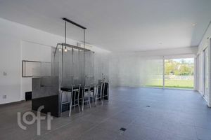 Image 3 - 915012