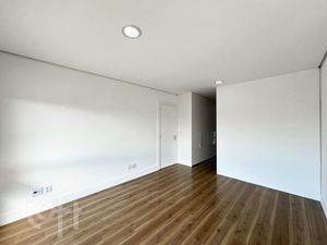Image 39 - 915012