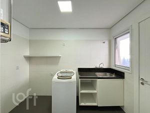 Image 25 - 915012