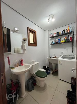 Image 25 - 915013