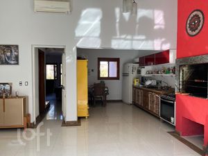 Image 5 - 915013