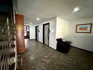 Image 19 - 915014