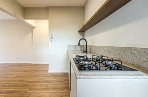 Image 4 - 915043