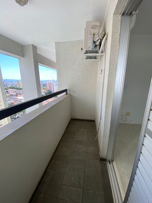 Image 11 - 915044