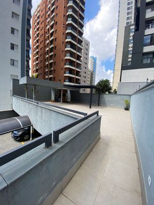 Image 19 - 915044