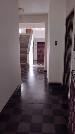 Image 5 - 915059