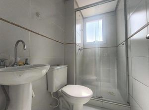Image 5 - 915064