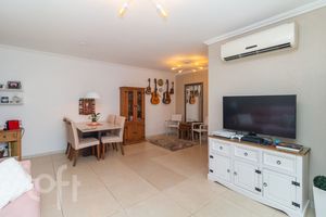 Image 3 - 915143