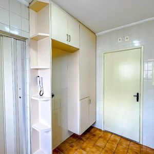 Image 30 - 915153