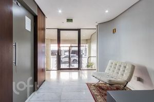 Image 30 - 915160