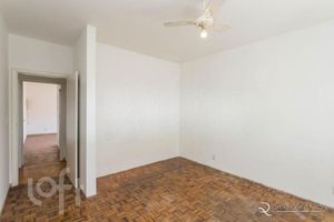 Image 11 - 915180