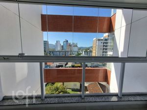 Image 25 - 915182