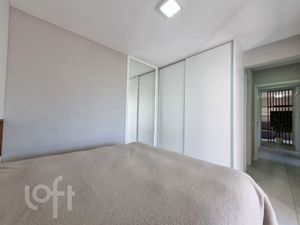 Image 23 - 915182