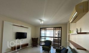 Image 35 - 915190