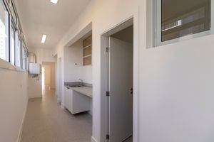Image 30 - 915201