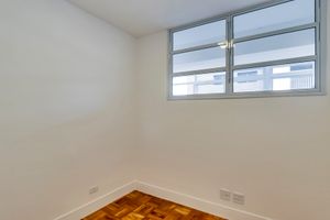 Image 3 - 915201
