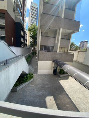 Image 35 - 915202