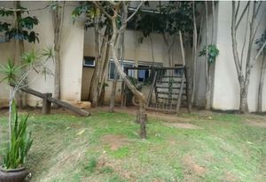 Image 30 - 915205