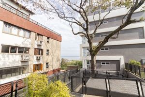 Image 34 - 915208