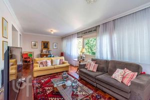 Image 16 - 915215