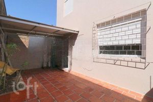 Image 1 - 915216