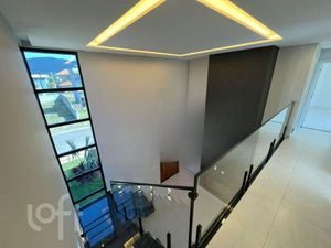 Image 11 - 915220