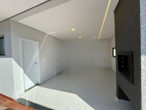 Image 34 - 915220