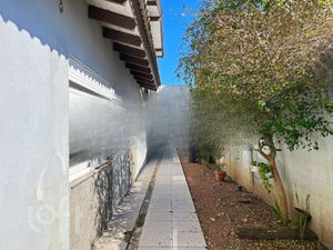 Image 12 - 915225