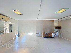 Image 47 - 915225