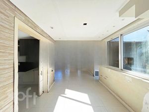 Image 41 - 915225
