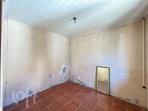 Image 17 - 915225