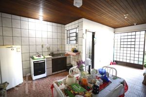 Image 21 - 915286