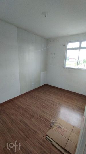 Image 4 - 915295