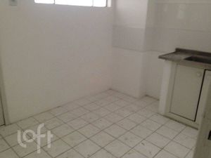 Image 4 - 915300