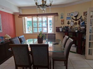 Image 11 - 915303