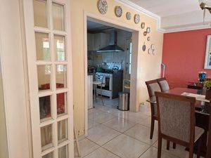 Image 12 - 915303