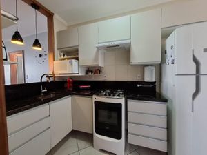Image 14 - 915307