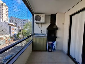 Image 6 - 915307
