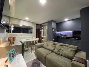 Image 13 - 915311