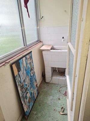 Image 3 - 915317