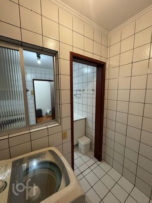 Image 3 - 915319