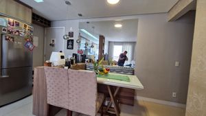 Image 3 - 915323