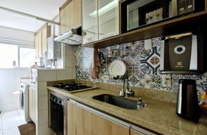 Image 13 - 915323