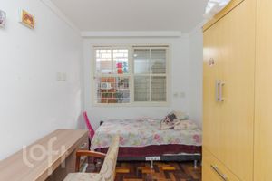 Image 3 - 915332