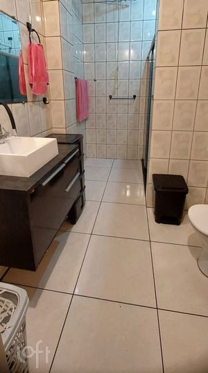 Image 2 - 915334