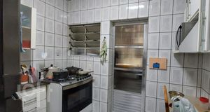 Image 4 - 915334