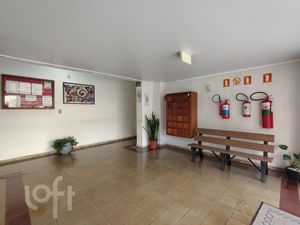 Image 8 - 915335