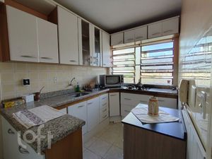 Image 3 - 915335
